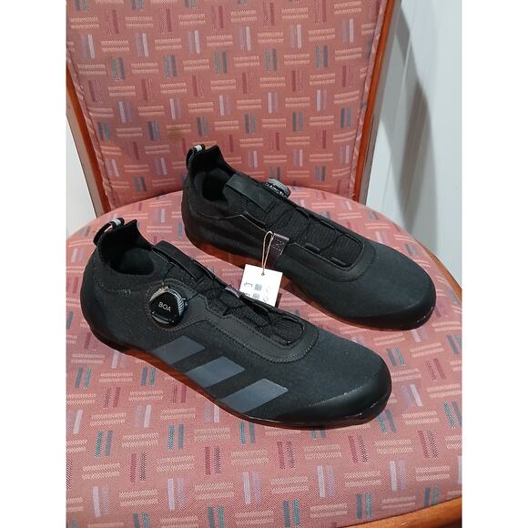 New Men's Sz 11 Adidas Parley x The Road BOA Black Carbon Cycling Black Low Top - Picture 2 of 7